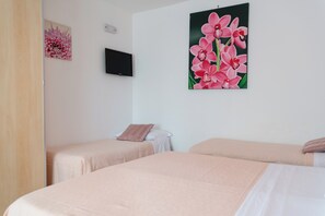 1 bedroom, iron/ironing board, free WiFi, bed sheets