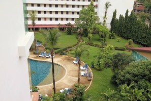 Pool - 6-49 - 1 Bdr Condo with Balcony and shared Pool (Tambon Patong)