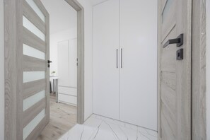 Interior - Bright Apartment Warsaw Wola by Renters (Warsaw)