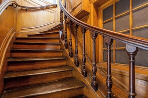 Interior - Gorgeous 1BD Industrial-Style Flat—Place Vendôme (Paris)