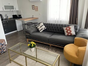 尊榮公寓, 多張床, 城市景觀 | 高級寢具、迷你吧、熨斗/熨衣板、免費無線上網