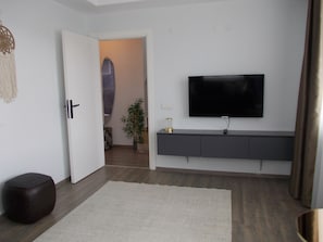 Deluxe Apartment, 2 Bedrooms, City View | Television