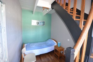 2 Schlafzimmer, Bügeleisen/Bügelbrett, Reisekinderbett, kostenloses WLAN