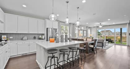 Pet Friendly New Luxury home on Buffalo Run Golf Course - Pool Table, BBQ