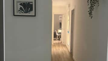 Basic Room | In-room dining