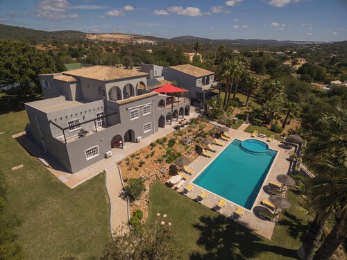 Canaan Boutique Casa do Monte 22 Pessoas, a 10 Minutos da Praia e de Vilamoura