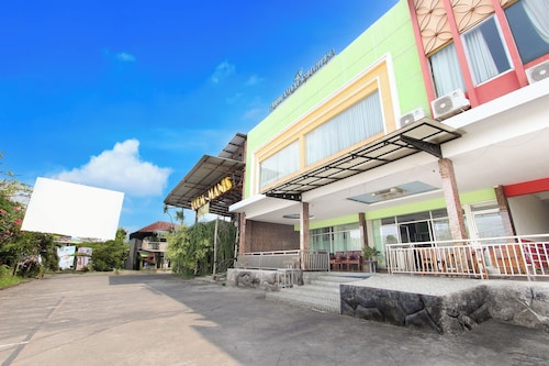 Hotel O Jalan Slamet Riyadi Near Bandara Adi Soemarmo Formerly Amanah Sejahtera