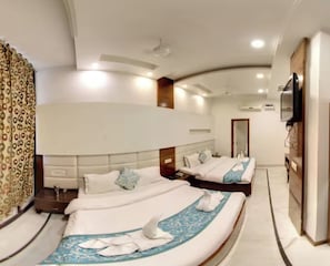 Family Studio, City View | Free WiFi, bed sheets - Goroomgo Namaskar Residency Amritsar (Amritsar)