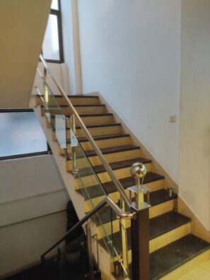 Lobby sitting area - Goroomgo Namaskar Residency Amritsar (Amritsar)