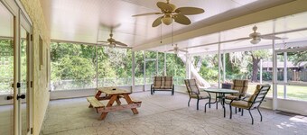 Welcoming Bartow Home Near Family Attractions!