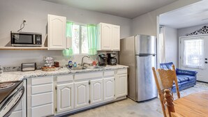 Unclassified image, 5 of 24, button - Dog-friendly San Antonio Home ~ 7 Mi to Downtown! (San Antonio)