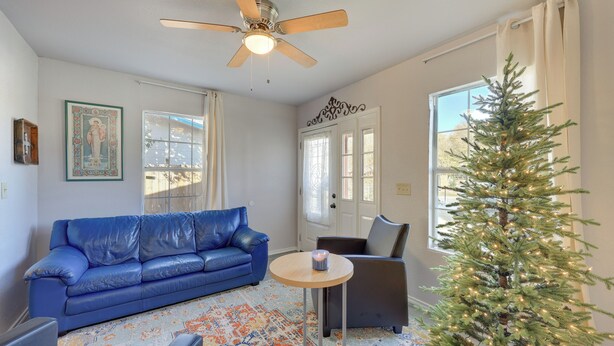 Unclassified image, 1 of 24, button - Dog-friendly San Antonio Home ~ 7 Mi to Downtown! (San Antonio)