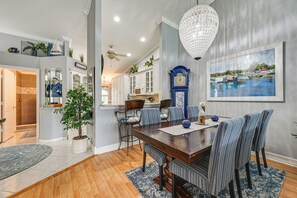 單棟房屋 (3 Bedrooms) | 內部