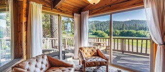 Hot Tub & Game Room: Spacious Big Bear Lake Cabin