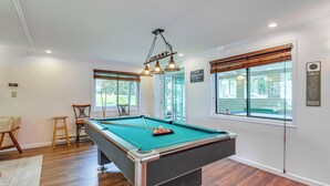 Interior - Spacious Family Retreat: Pocono Home w/ Deck (Albrightsville)