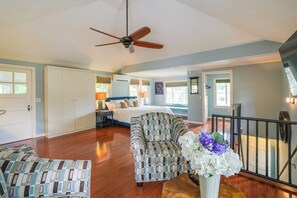 Interior - Mt Dora Garden Cottage w/ Patios, Walk to Downtown (Mount Dora)