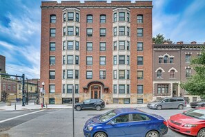 Apartment (1 Bedroom) | Interior - Albany Vacation Rental w/ State Capitol Views! (Albany)
