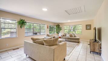 House (3 Bedrooms) | Bahagian dalam