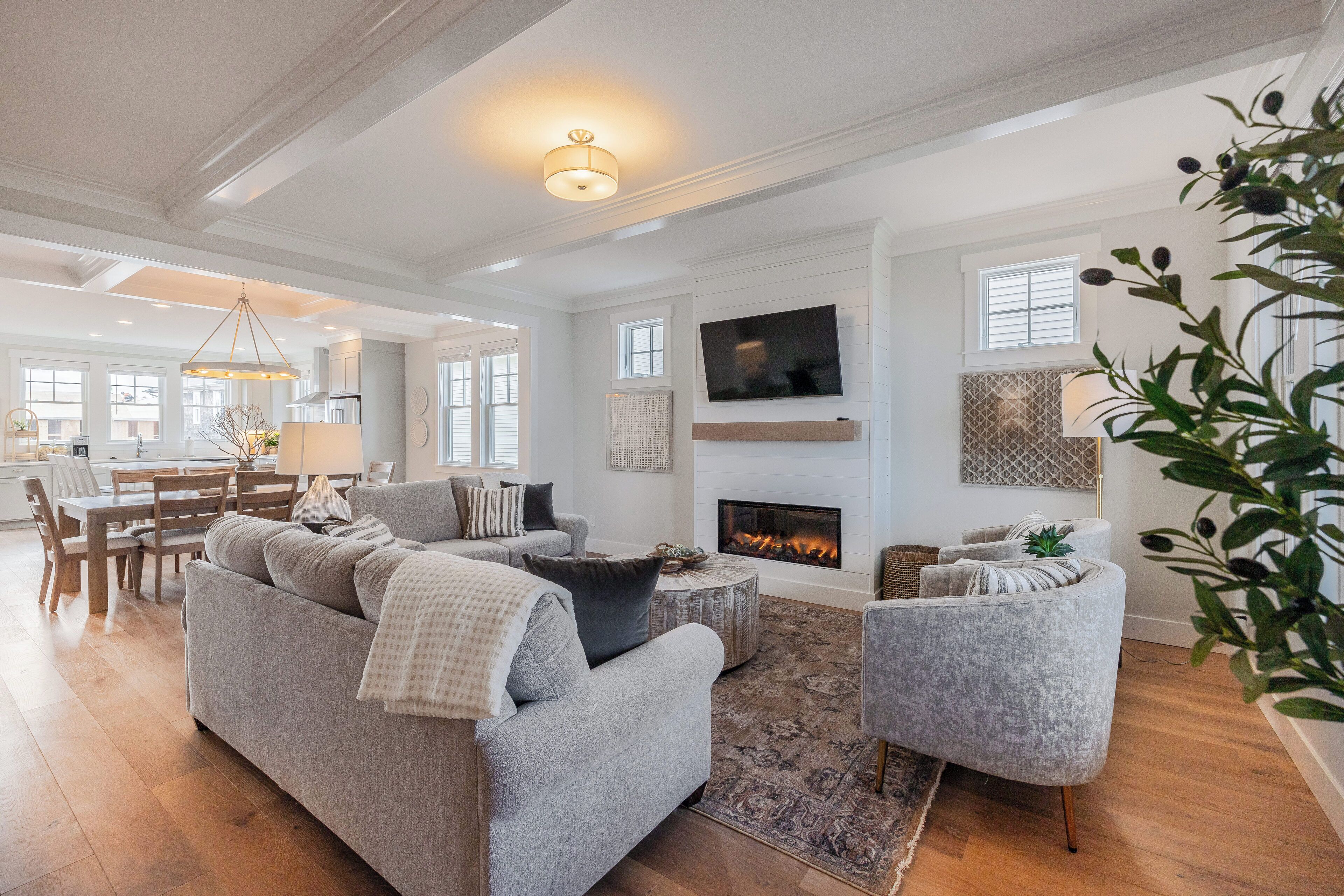 Smart TV, fireplace, offices