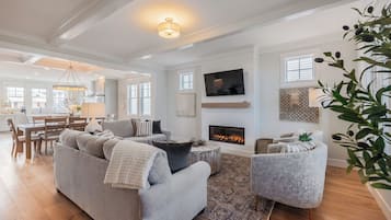 Smart TV, fireplace, offices