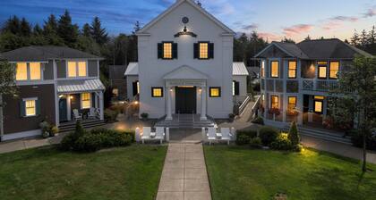 New* Seabrook's Sunset Boulevard: Oceanfront!