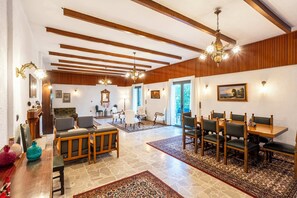 Interior - Skafidia Garden Gem - Mirtia Fully Equipped Home (Mirtia)