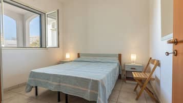 Apartamento, sacada, vista para a cidade | 2 quartos, roupa de cama