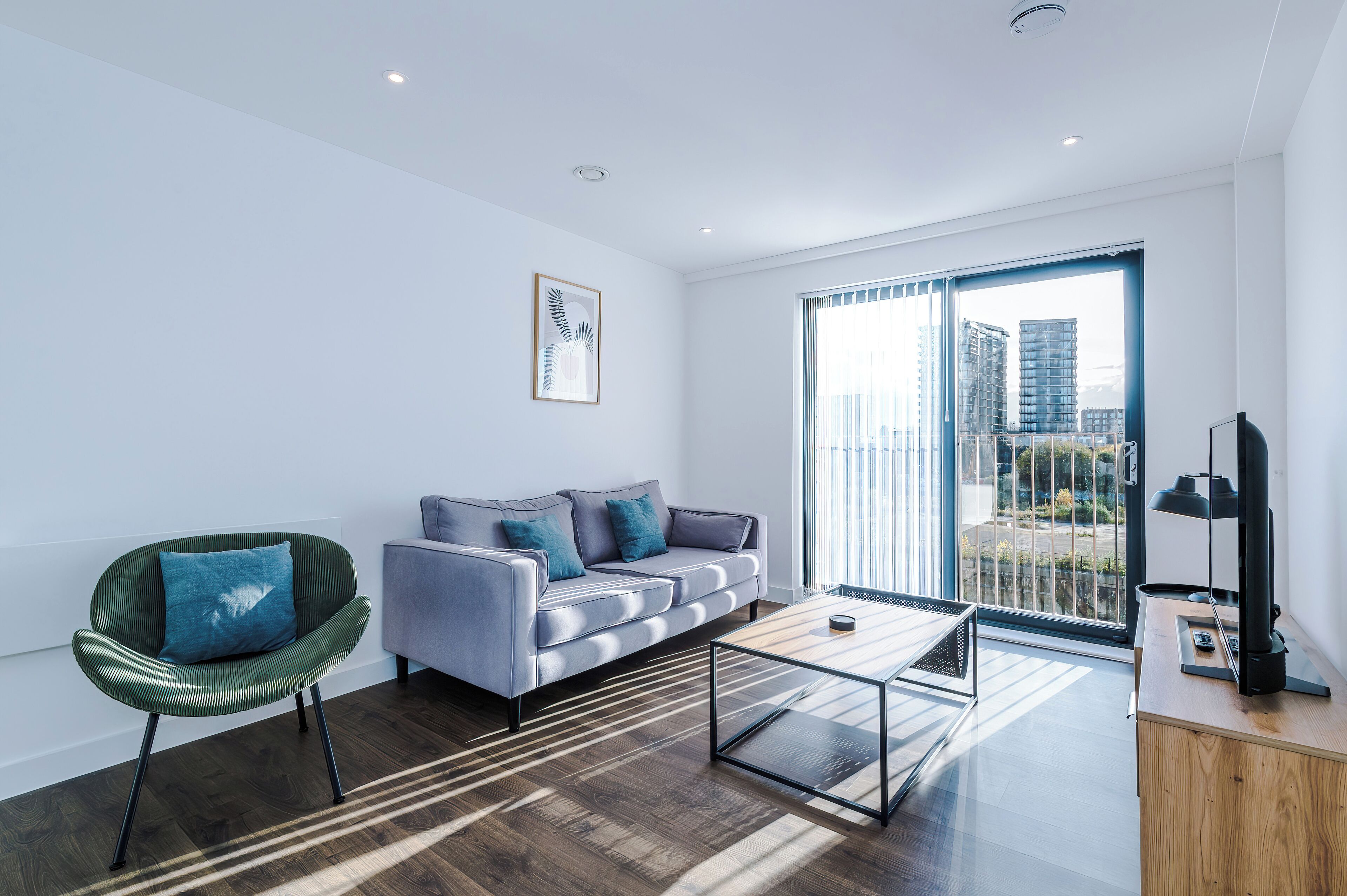 Apartment, 2 Bedrooms, Balcony, River View | Living area | 40-inch Smart TV with satellite channels, Netflix, streaming services