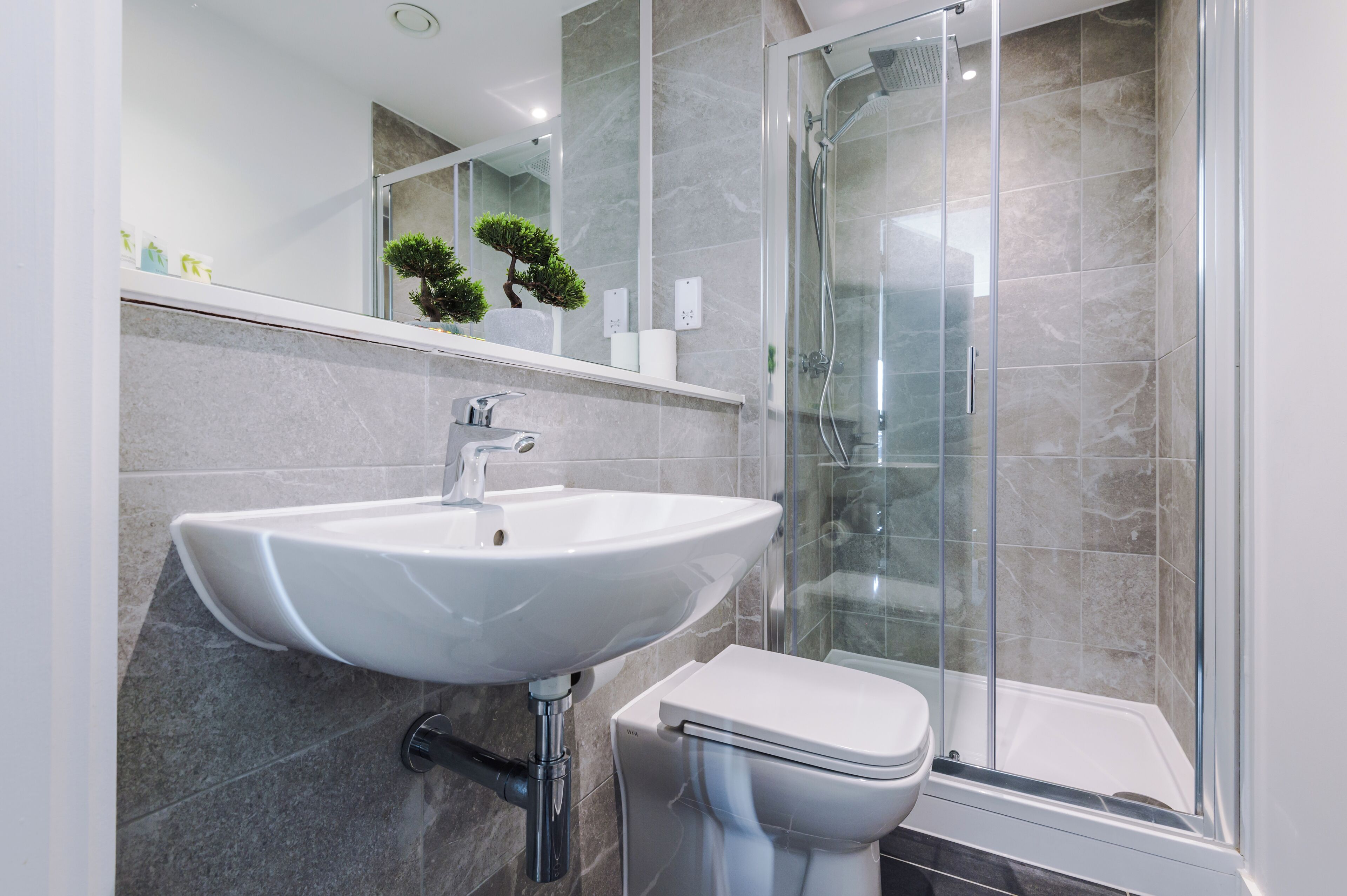 Apartment, 2 Bedrooms, Balcony, River View | Bathroom | Rainfall showerhead, free toiletries, hair dryer, towels