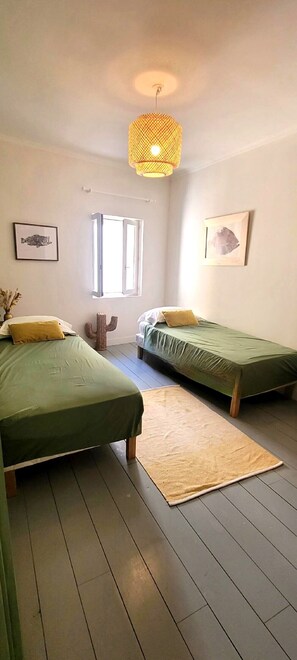 3 bedrooms, iron/ironing board, WiFi, bed sheets - Magnifique Loft sur le Port et à 5mn des Plages (La Ciotat)