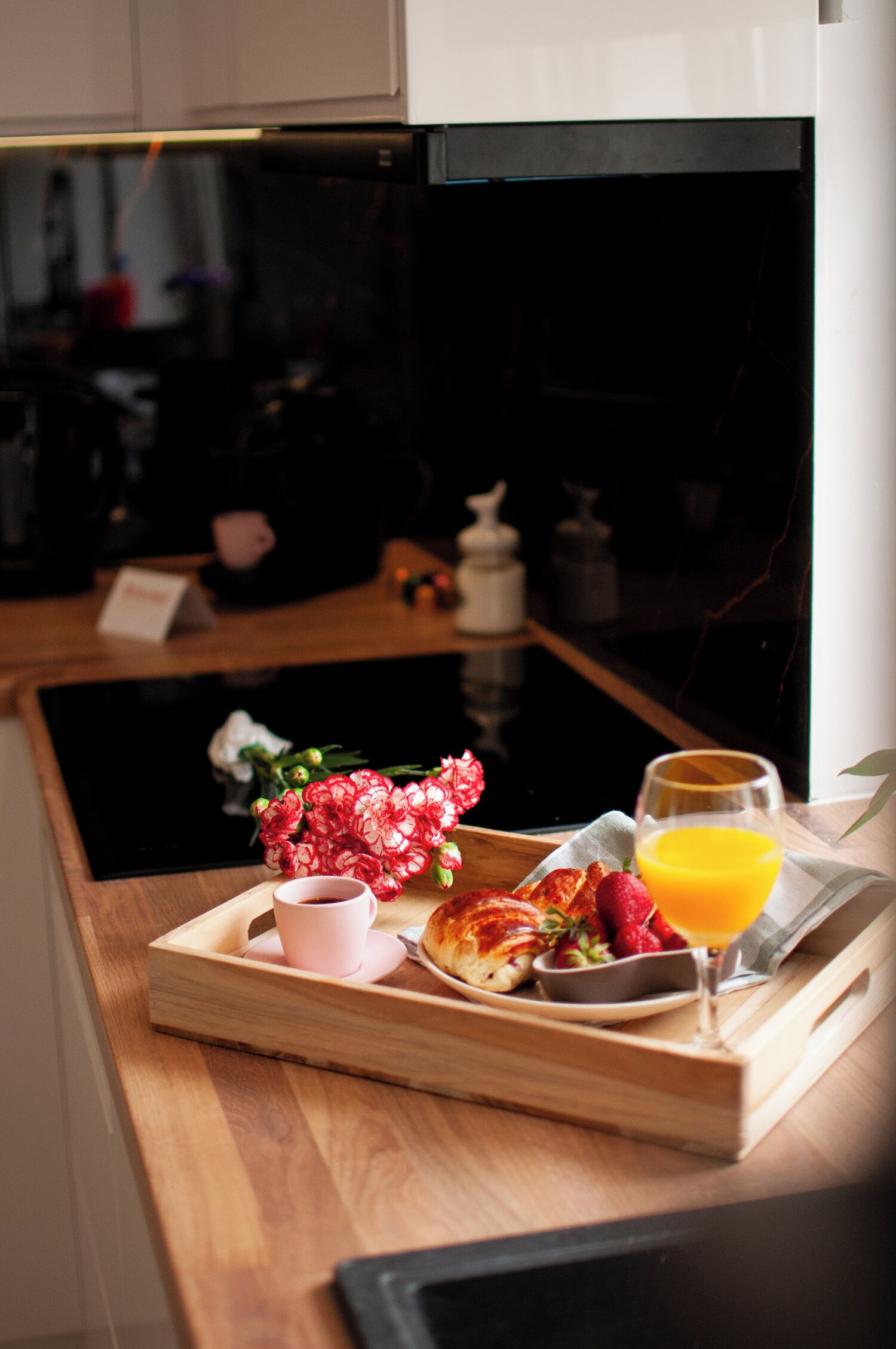 Kjøleskap, mikrobølgeovn, ovn og kaffetrakter/tekoker