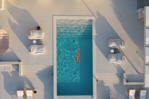 室外泳池、暖水池