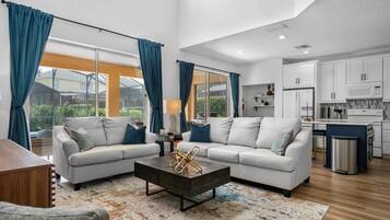 House, Multiple Bedrooms | Living area