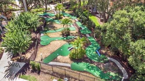 Lovely 7 Bed Pool Home With Game Room-8510phd 7 Bedroom Home by RedAwning