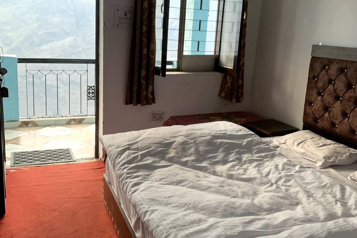 Deluxe Double Room, City View | WiFi (free), bed sheets