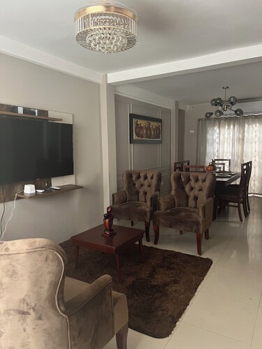 Charming 3-bedroom house with AC and WiFi in wonderful Guayaquil