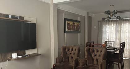 Charming 3-bedroom house with AC and WiFi in wonderful Guayaquil