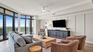 TV - New Rental!  Lazy River/Slide!  Restaurant/Bar Onsite!!! (Orange Beach)