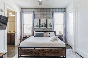 Apartment, 1 King-Bett und Schlafsofa, Küche, Stadtblick (Music Row Retreat) | 1 Schlafzimmer, individuell dekoriert, individuell eingerichtet