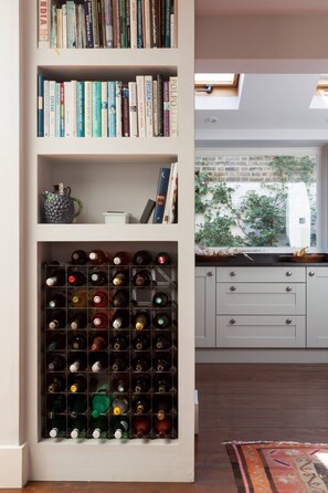 Interior detail - Afghan Road by Onefinestay (London)