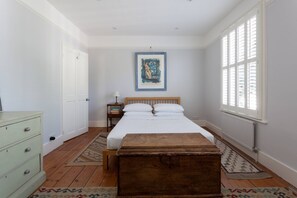 Apartment (2 Bedrooms) | 2 bedrooms, iron/ironing board, bed sheets - Afghan Road by Onefinestay (London)