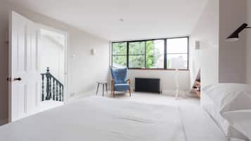 Departamento (4 Bedrooms) | 4 habitaciones, tabla de planchar con plancha y ropa de cama