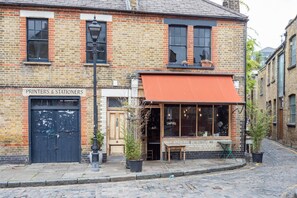 Exterior - Baxendale Street by Onefinestay (London)