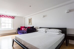 Huoneisto (3 Bedrooms) | 3 makuuhuonetta, silitysrauta/-lauta, vuodevaatteet
