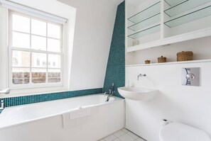 Apartamento (3 Bedrooms) | Banheiro | Toalhas de banho