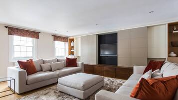 Appartement (3 Bedrooms) | Coin séjour