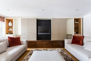 Apartment (3 Bedrooms) | Wohnbereich