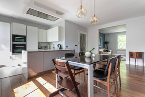 Apartment (3 Bedrooms) | Private kitchen
