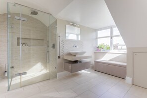 Apartment (3 Bedrooms) | Bathroom | Shower - Bassett Road XII by Onefinestay (London)