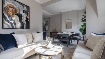 Apartment (2 Bedrooms) | Living area